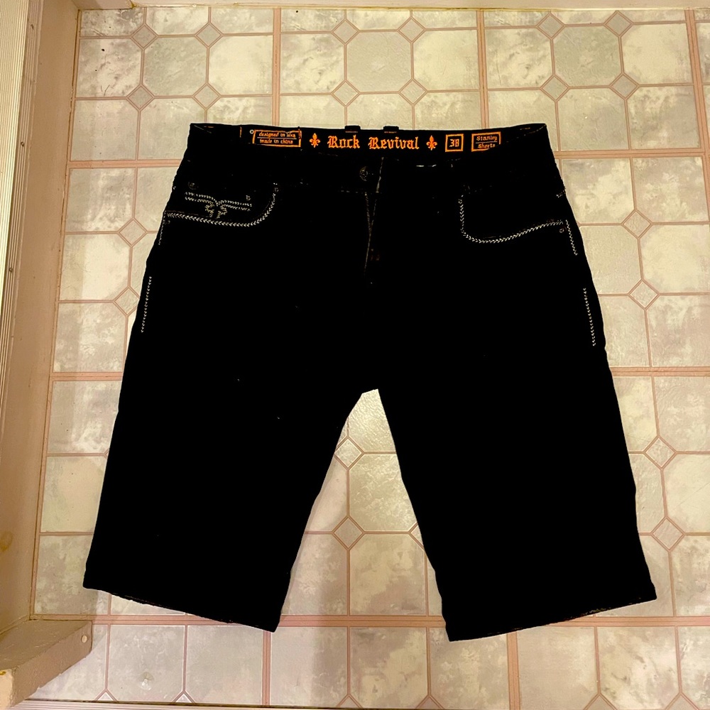 ROCK REVIVAL BLACK JEAN SHORTS